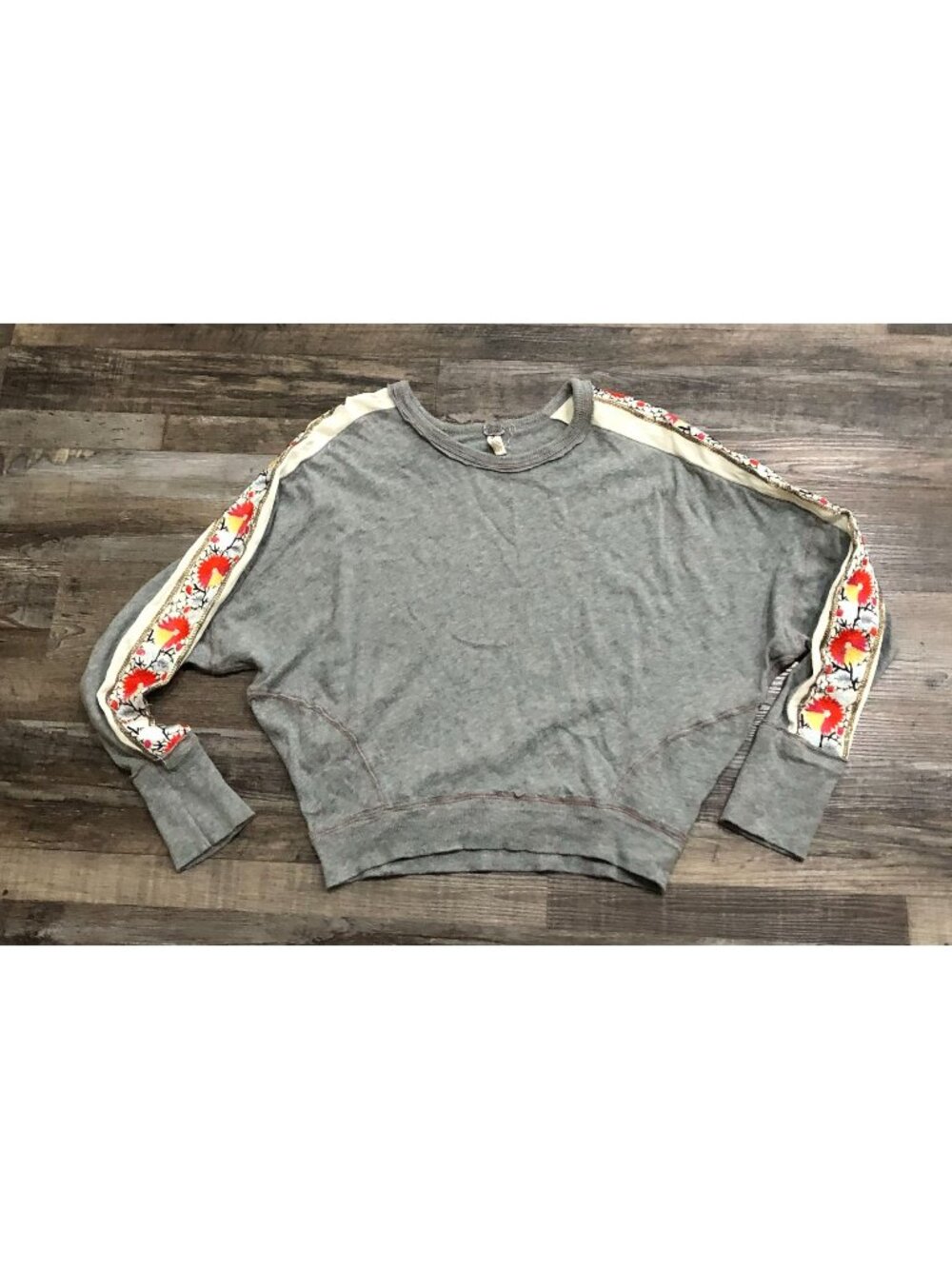 Free People We the Free Small Gray Embroidered Round neck Sweatshirt